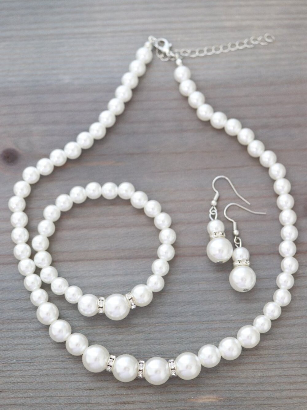 White Pearl Beads Chain Classic Style with Rhinestones Silver Stainless Steel Se